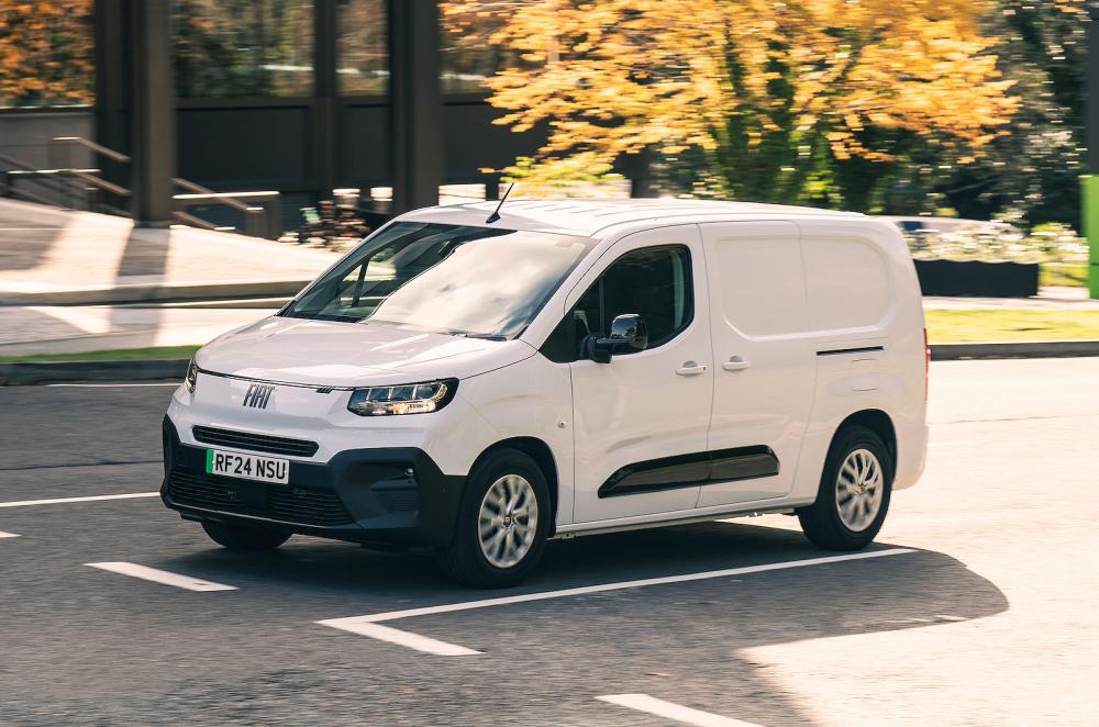 Fiat E-Doblo front left driving