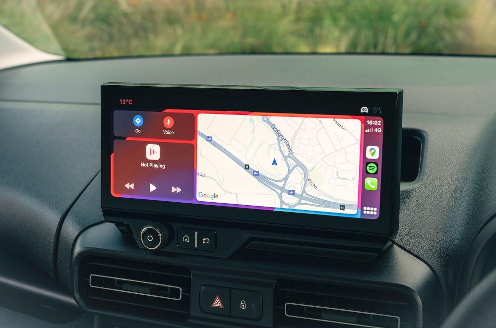 Fiat E-Doblo infotainment touchscreen