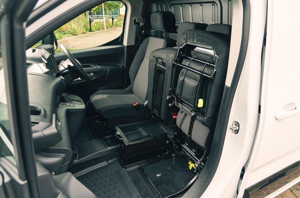 Fiat E-Doblo seats folded