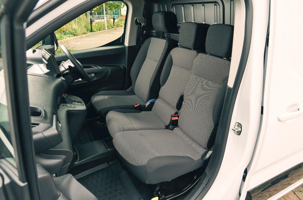 Fiat E-Doblo seats