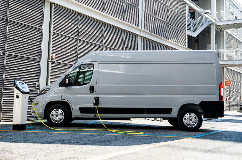 Fiat E-Ducato left static charging