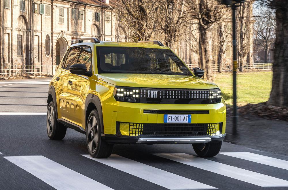 Fiat Grande Panda Electric front cornering