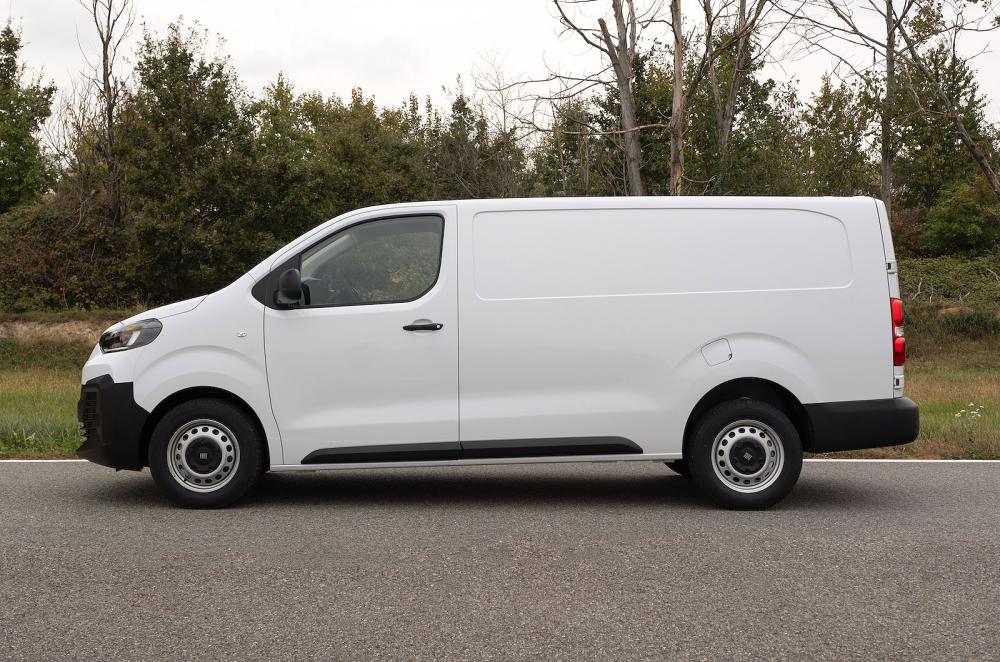 Fiat Scudo left static