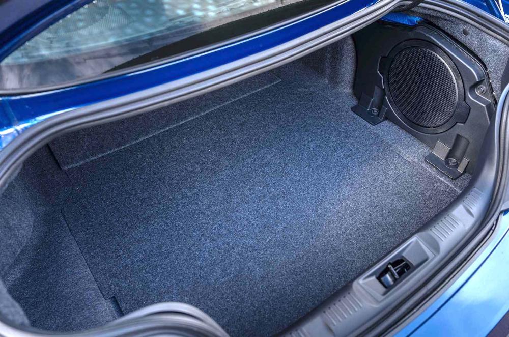 Ford Mustang GT boot