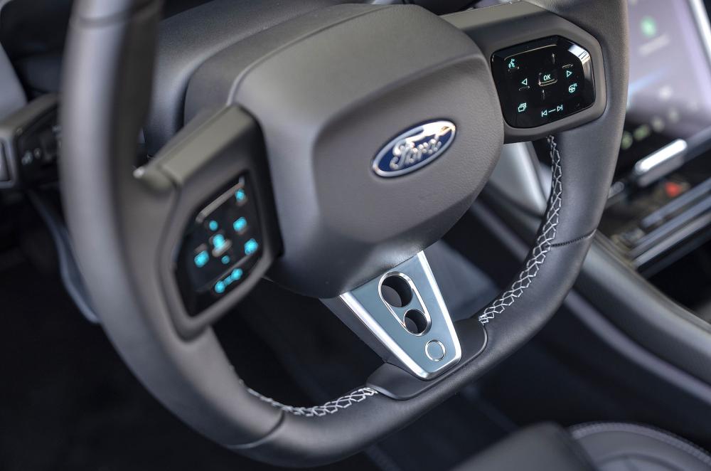 Ford Capri steering wheel detail