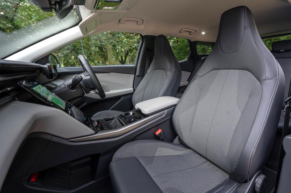 Ford Explorer front seats