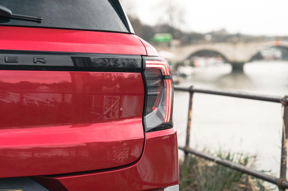 Ford Explorer rear lights