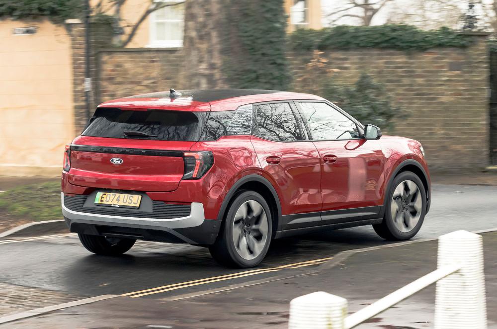 Ford Explorer rear right driving