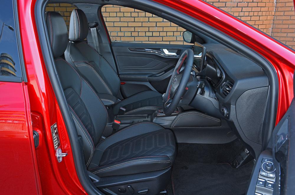 Ford Focus front seats