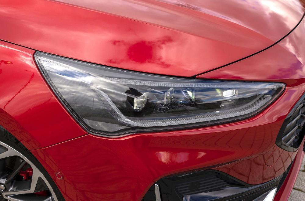 Ford Focus headlights