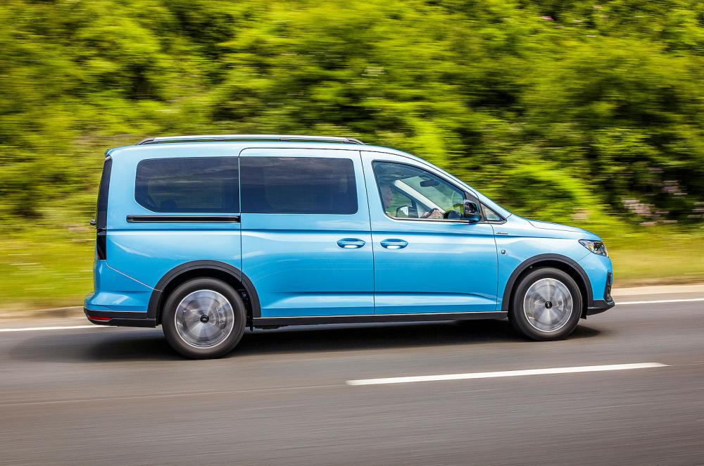 Ford Grand Tourneo Connect right driving