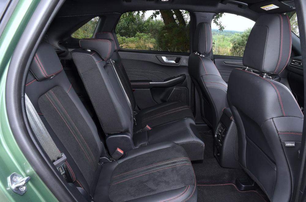 Ford Kuga tilting back seats