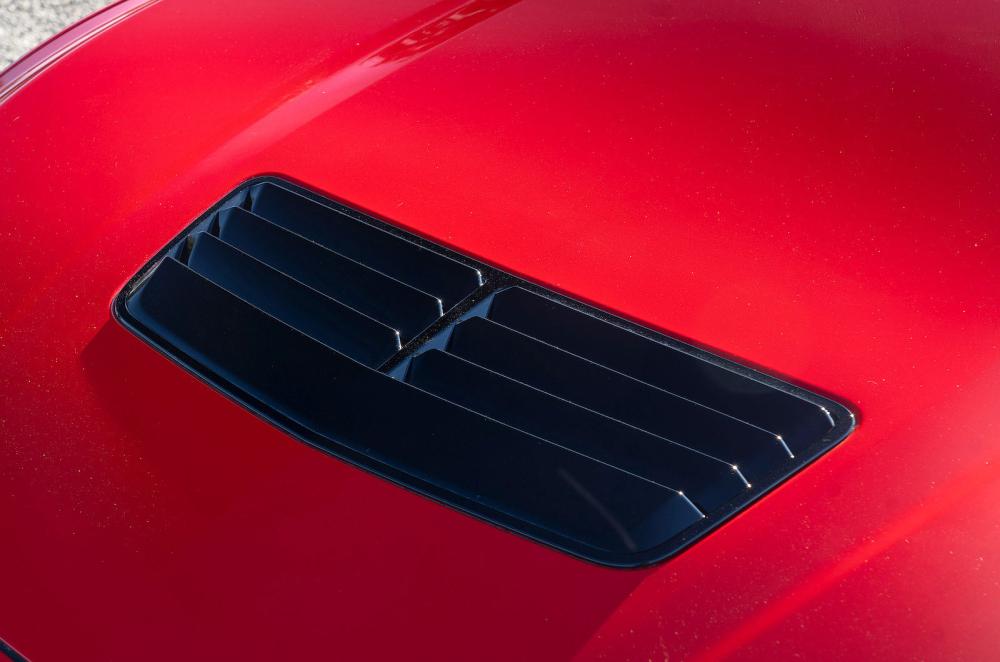 Ford Mustang Convertible bonnet detail