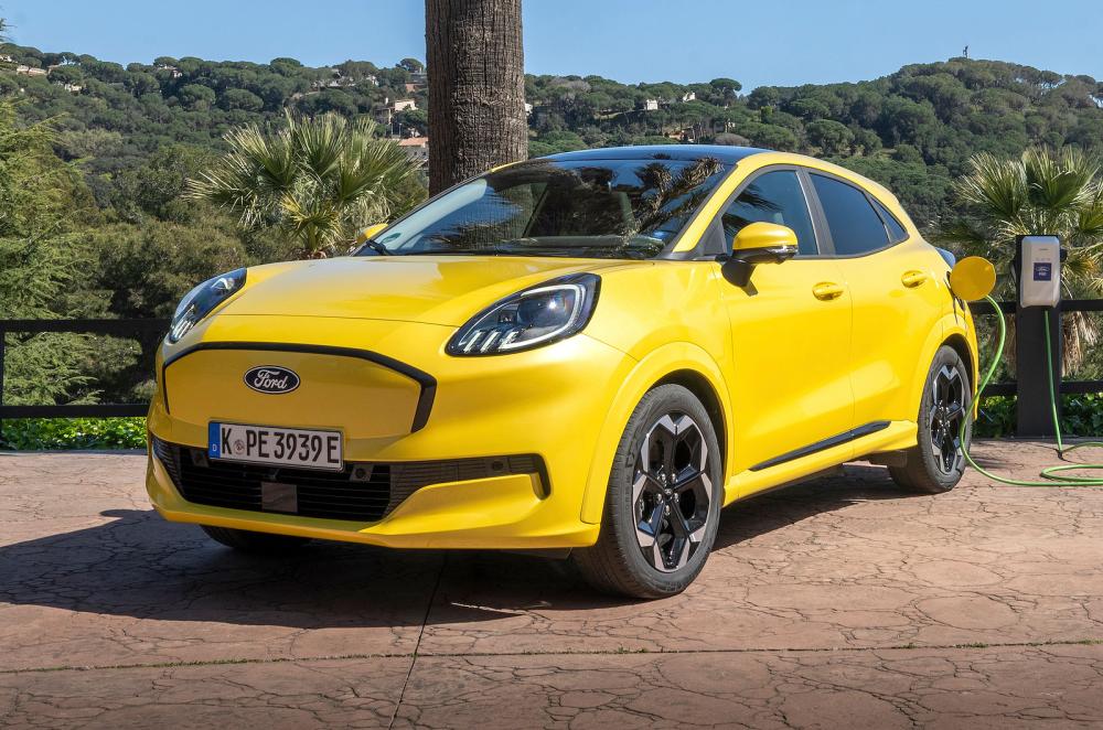 Ford Puma Gen-E front left static