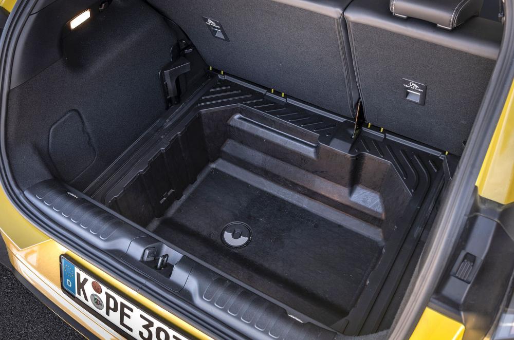 Ford Puma Gen-E underfloor boot storage