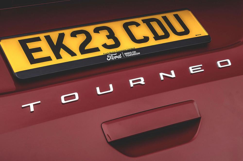 Ford Tourneo Connect badge detail