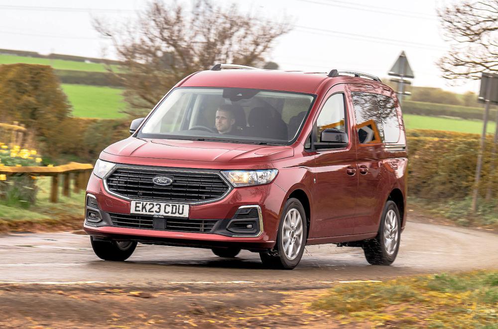 Ford Grand Tourneo Connect front cornering