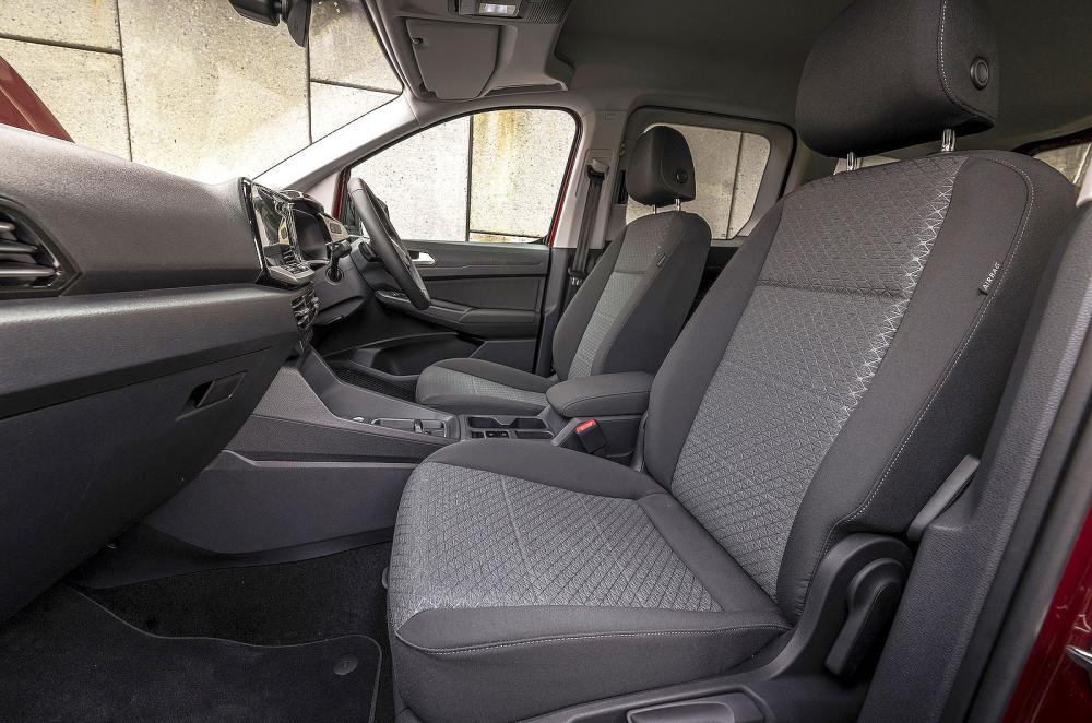 Ford Tourneo Connect interior front seats