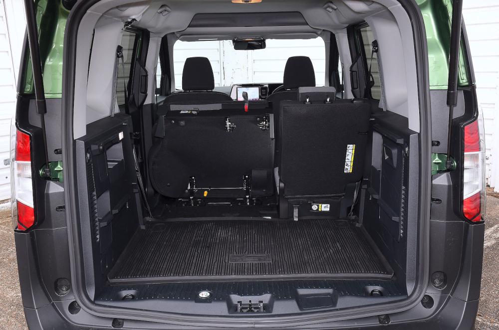 Ford Tourneo Courier boot