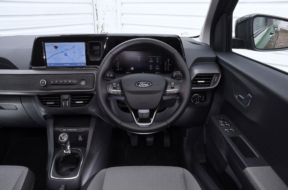 Ford Tourneo Courier dashboard