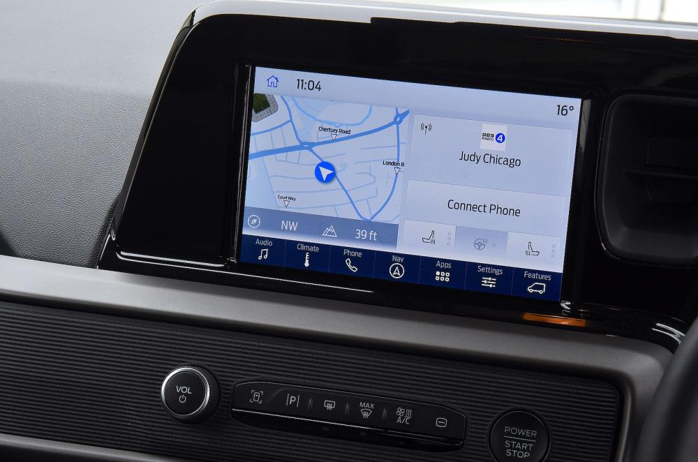 Ford Tourneo Courier infotainment touchscreen