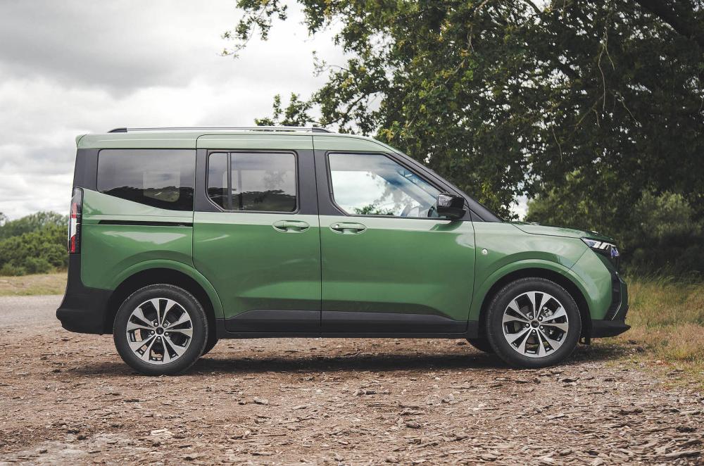 Ford Tourneo Courier right static