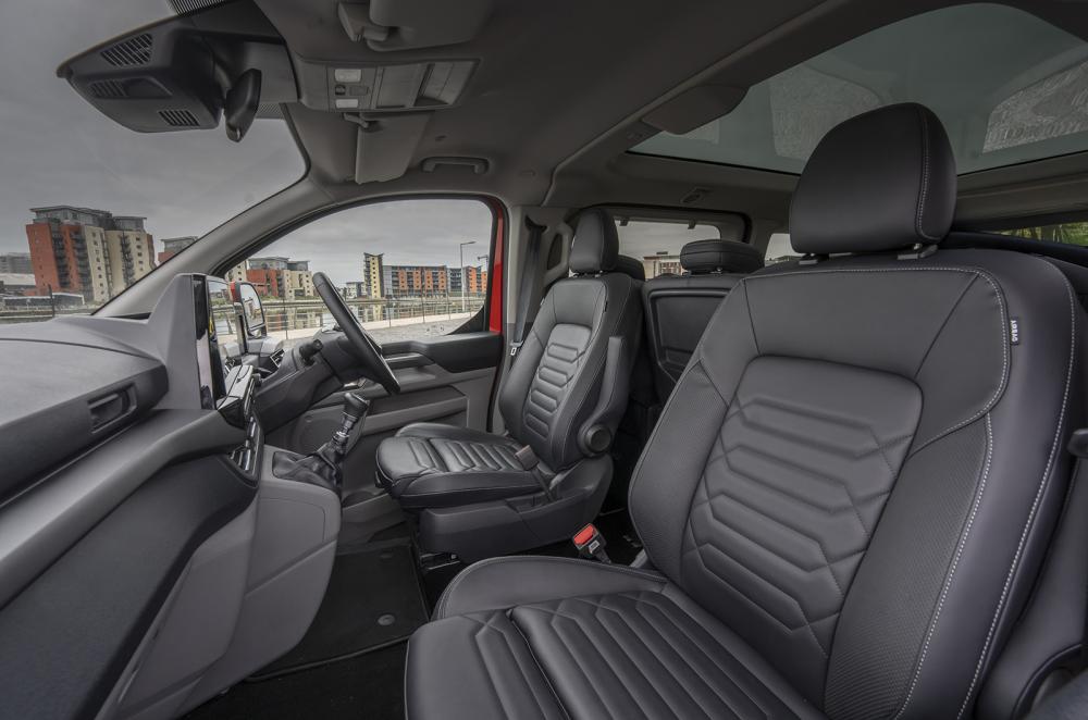 Ford Tourneo Custom front seats