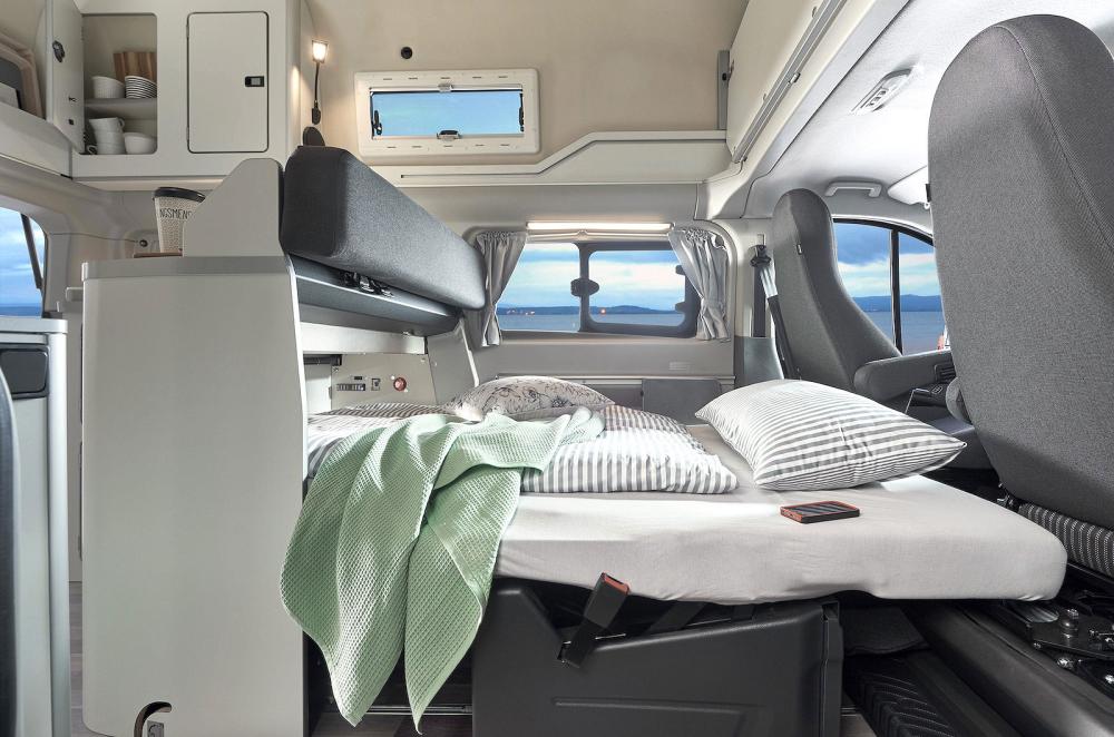 Ford Transit Custom Nugget interior bed