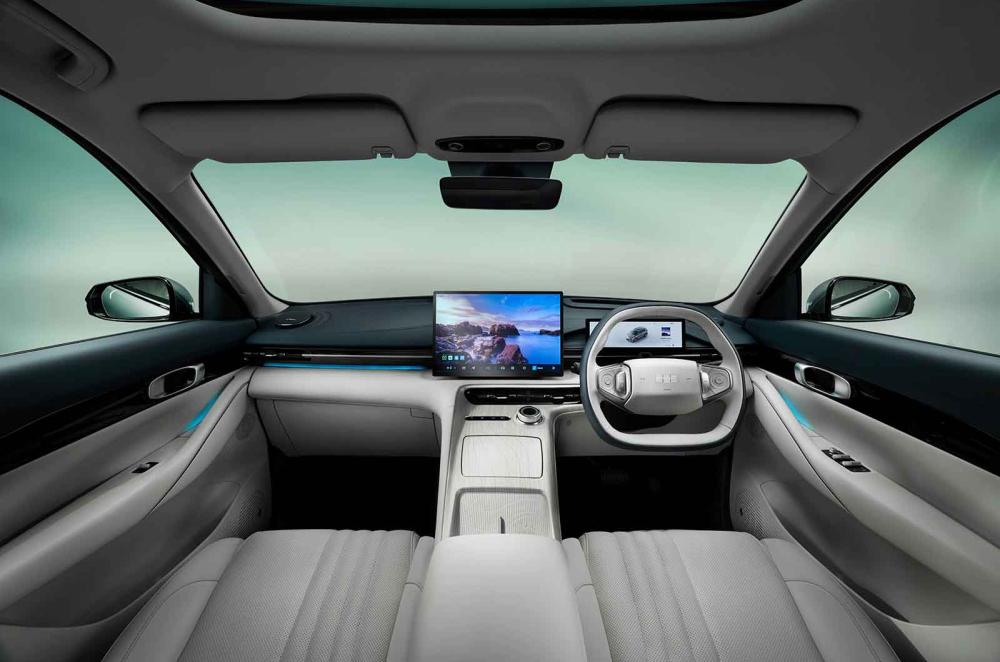 Geely EX5 interior