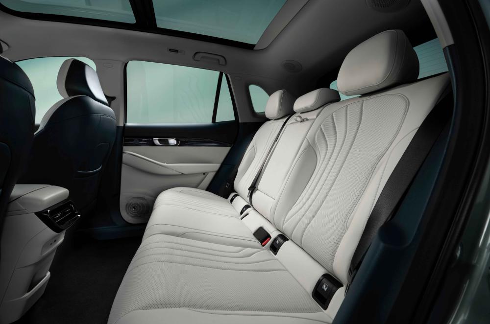 Geely EX5 interior