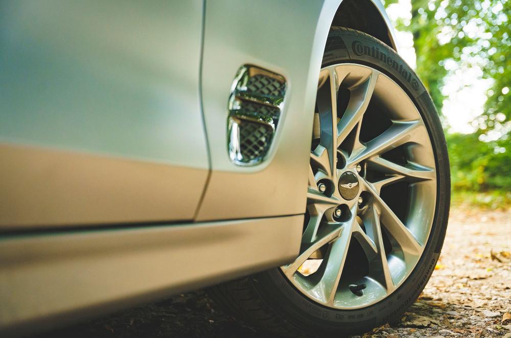 Genesis G70 alloy wheel detail