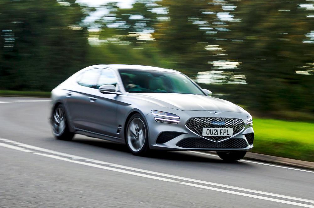 Genesis G70 front cornering
