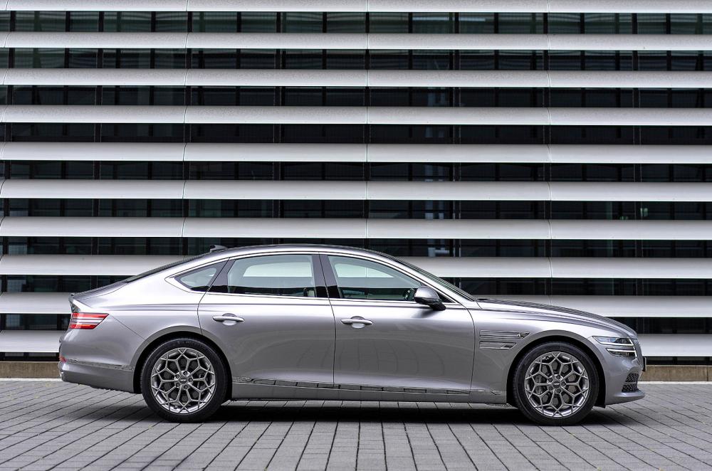 Genesis G80 right static