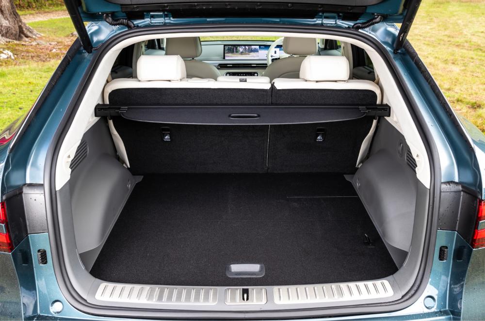 Genesis GV60 boot open