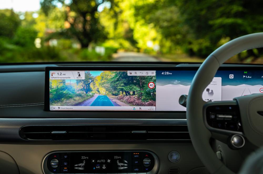 Genesis GV60 touchscreen
