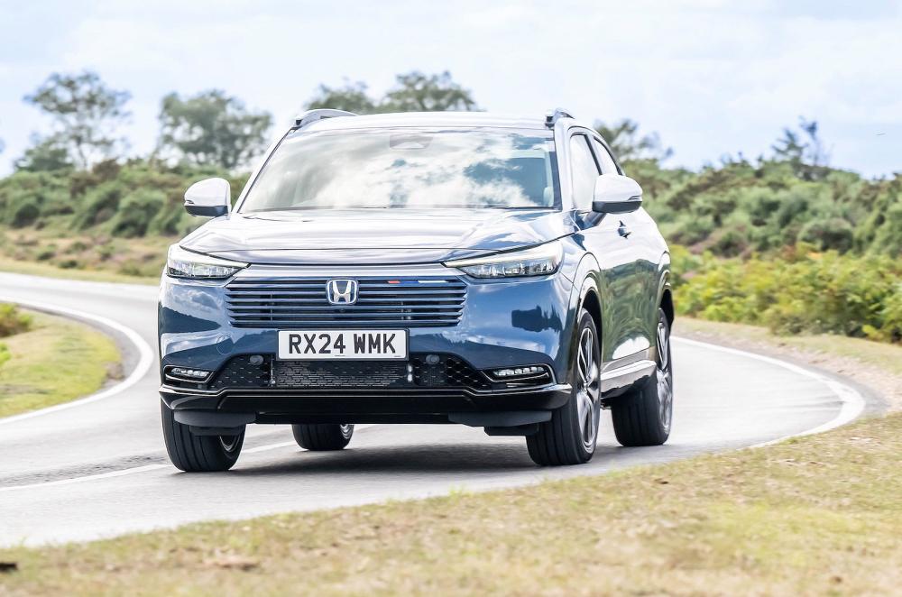 Honda HR-V front cornering