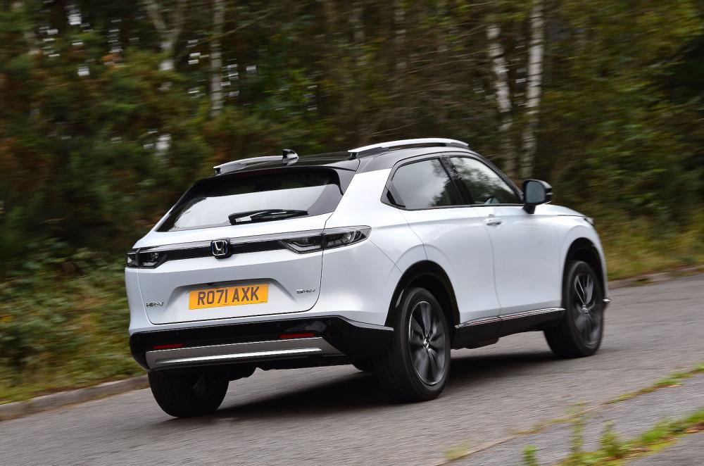 Honda HR-V rear right driving