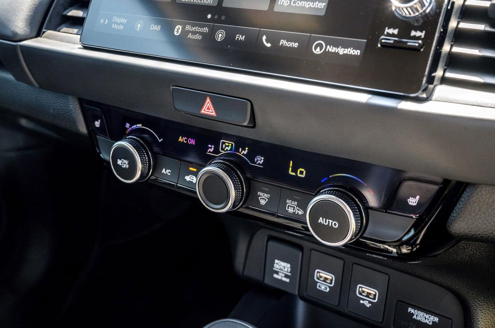 Honda Jazz air-con controls