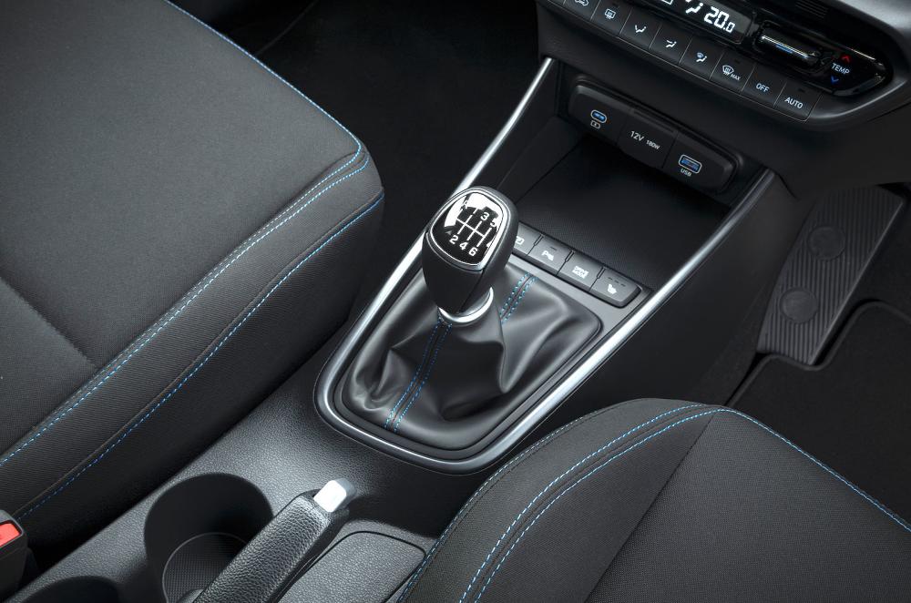 Hyundai Bayon gearstick