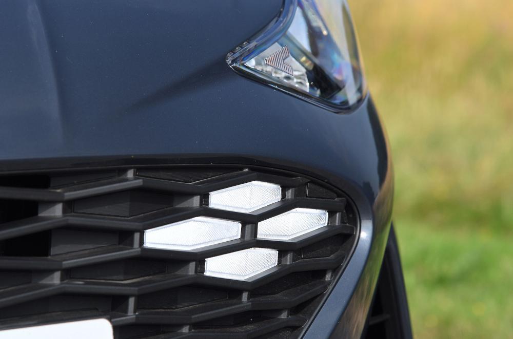 Hyundai i10 headlights