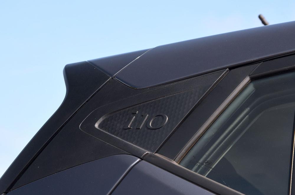 Hyundai i10 rear badge