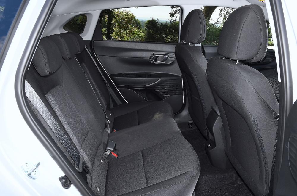 Hyundai i20 back seats