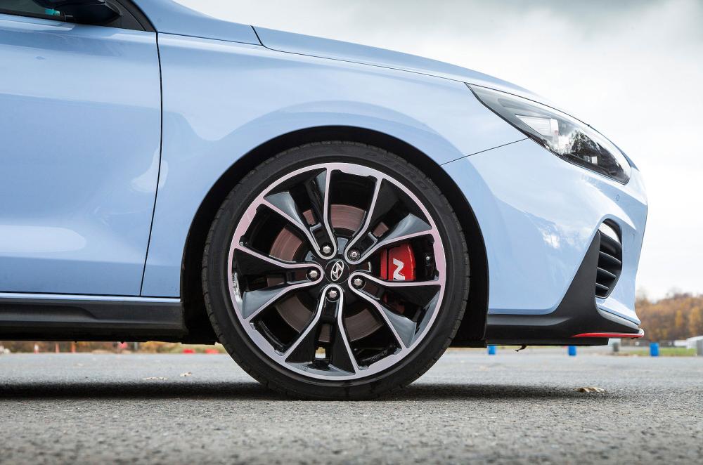 Hyundai i30 N alloy wheel detail