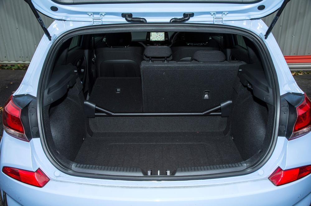 Hyundai i30 N boot open