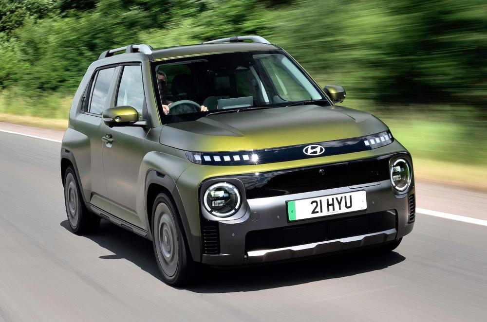 Hyundai Inster front right driving