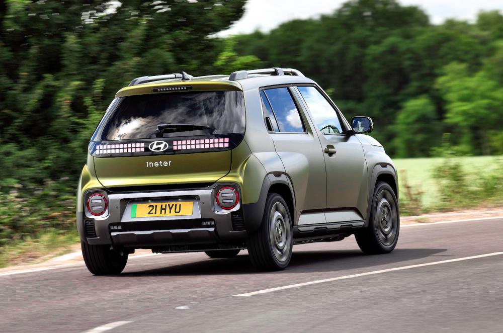 Hyundai Inster rear cornering