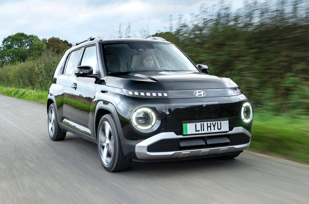 Hyundai Inster front right driving