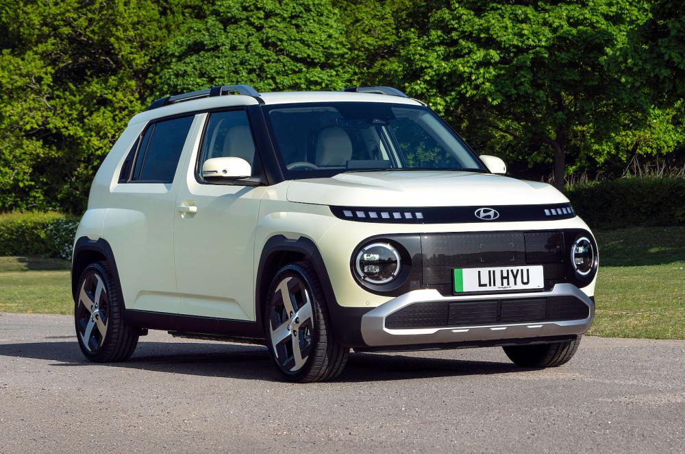 Hyundai Inster front right static