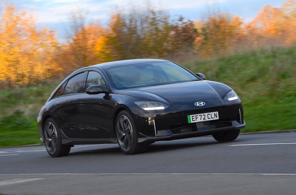 Hyundai Ioniq 6 front right tracking