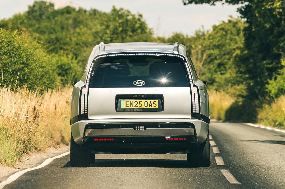 Hyundai Ioniq 9 rear driving